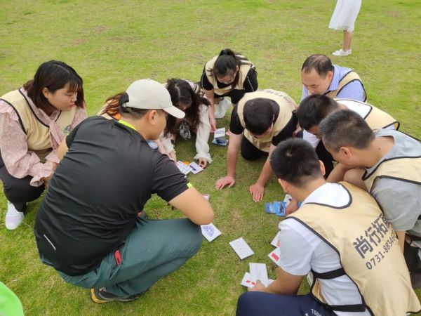 遠程監(jiān)控,報警巡邏,清機加鈔,清分整點,憑證寄庫,頭寸箱寄庫,商鋪安保,智能家居
