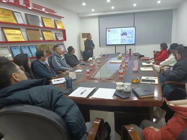 遠(yuǎn)程監(jiān)控,報警巡邏,清機加鈔,清分整點,憑證寄庫,頭寸箱寄庫,商鋪安保,智能家居 遠(yuǎn)程監(jiān)控,報警巡邏,清機加鈔,清分整點,憑證寄庫,頭寸箱寄庫,商鋪安保,智能家居