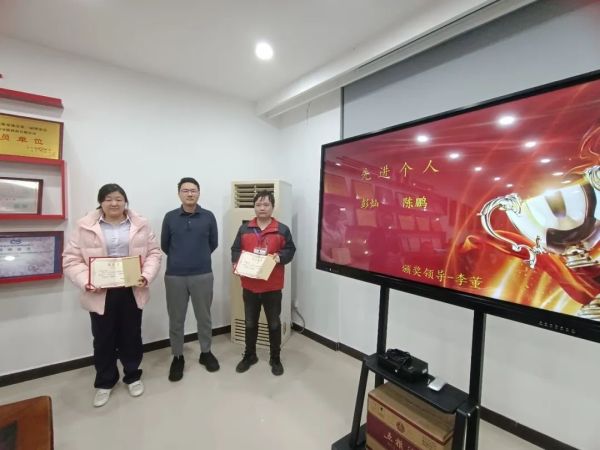 遠(yuǎn)程監(jiān)控,報警巡邏,清機加鈔,清分整點,憑證寄庫,頭寸箱寄庫,商鋪安保,智能家居 遠(yuǎn)程監(jiān)控,報警巡邏,清機加鈔,清分整點,憑證寄庫,頭寸箱寄庫,商鋪安保,智能家居