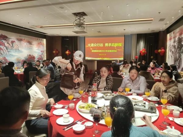 遠(yuǎn)程監(jiān)控,報警巡邏,清機加鈔,清分整點,憑證寄庫,頭寸箱寄庫,商鋪安保,智能家居 遠(yuǎn)程監(jiān)控,報警巡邏,清機加鈔,清分整點,憑證寄庫,頭寸箱寄庫,商鋪安保,智能家居