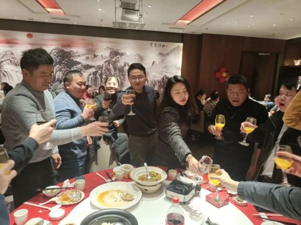 遠(yuǎn)程監(jiān)控,報警巡邏,清機加鈔,清分整點,憑證寄庫,頭寸箱寄庫,商鋪安保,智能家居 遠(yuǎn)程監(jiān)控,報警巡邏,清機加鈔,清分整點,憑證寄庫,頭寸箱寄庫,商鋪安保,智能家居